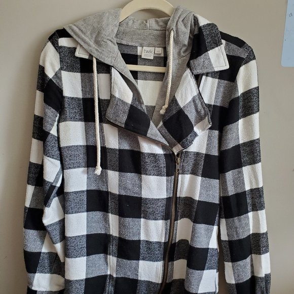 Black and white flannel - Picture 4 of 10